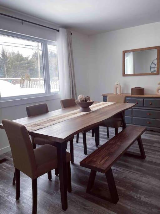 Private With Huge Private Dog Park! *